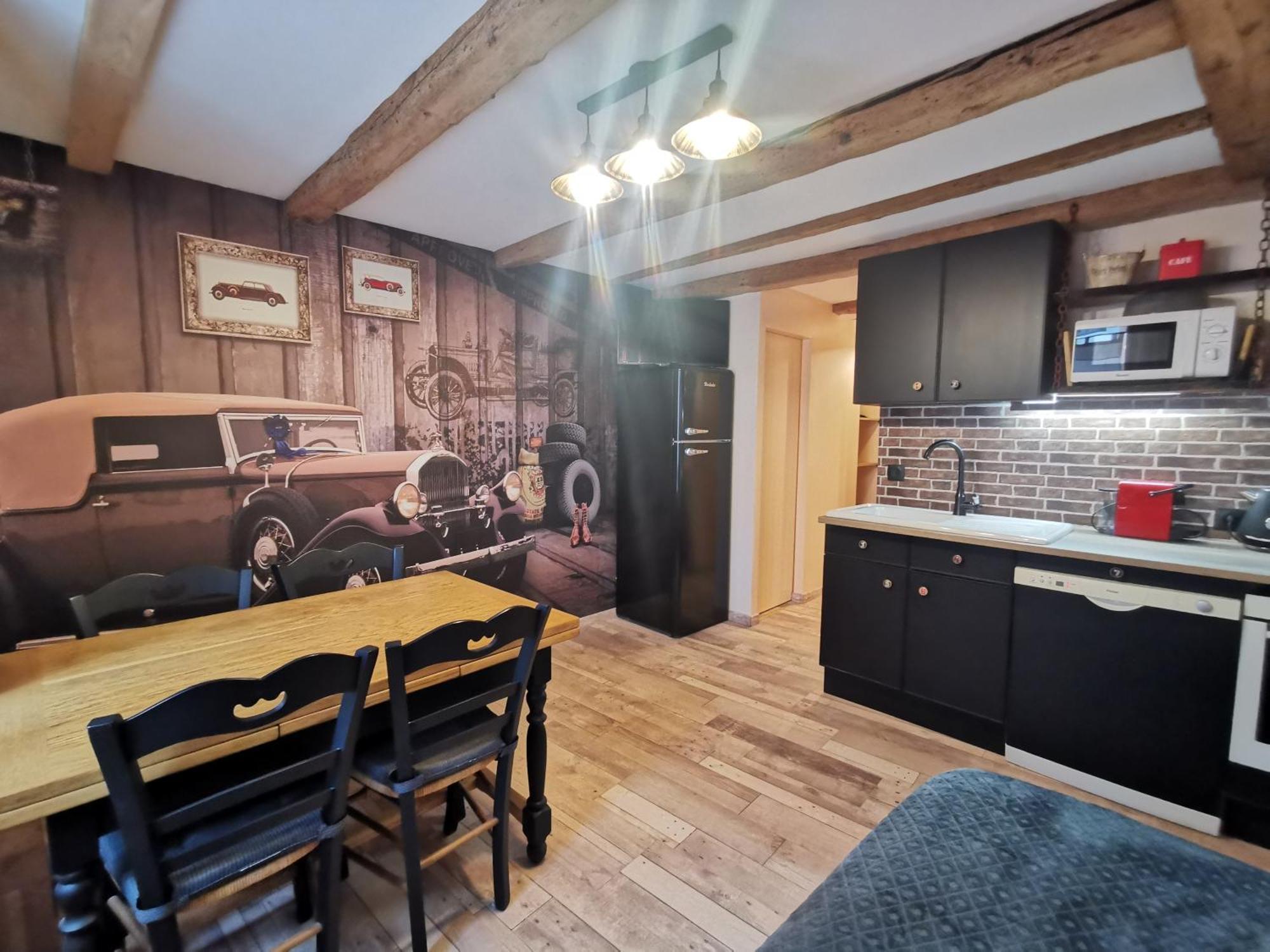 Le Vieux Tacot Avec Garage Apartment Le Puy-en-Velay Bagian luar foto