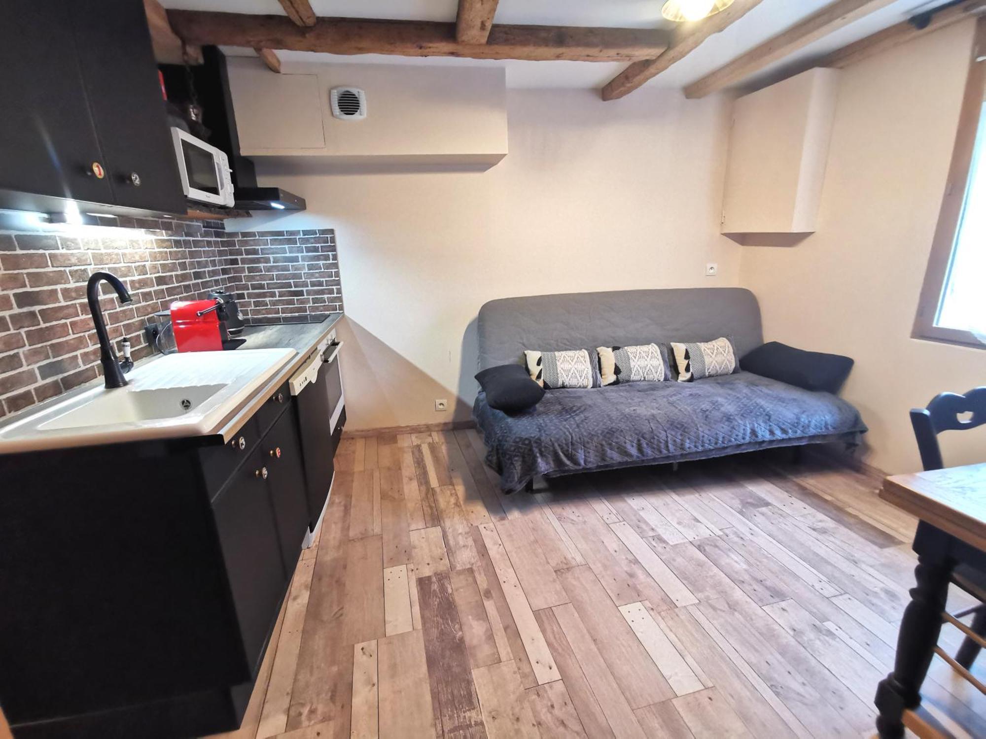 Le Vieux Tacot Avec Garage Apartment Le Puy-en-Velay Bagian luar foto